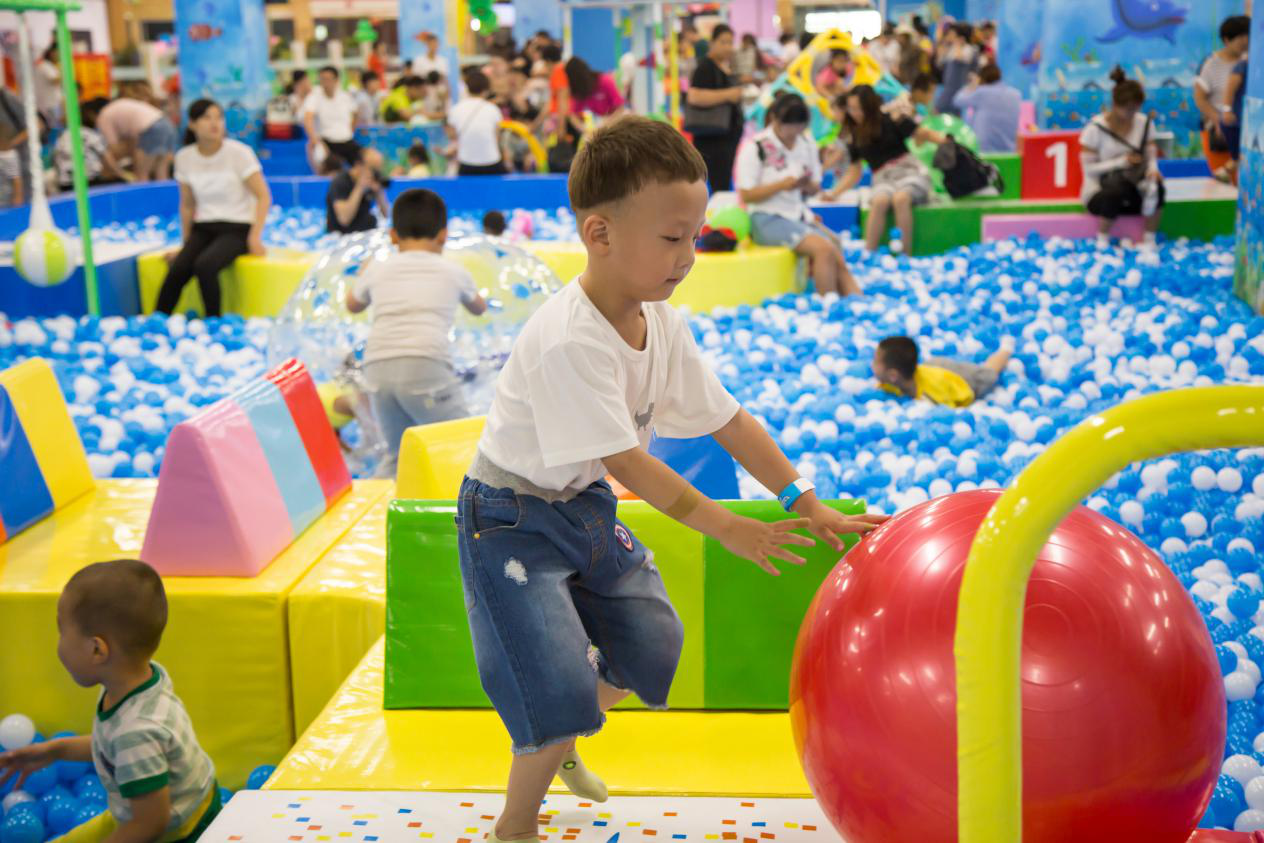 选购室内儿童游乐场设备的注意事项