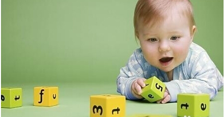 0-3岁是宝宝智力开发的黄金时期，爸妈千万别错过！