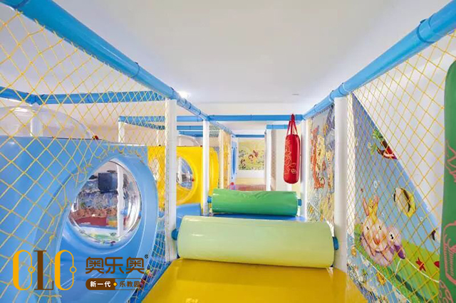 　　开一家儿童乐园加盟店，200平米造价成本多少?